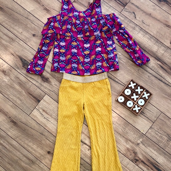 Super cute for winter! Funky toddler girls outfit. - Picture 1 of 4